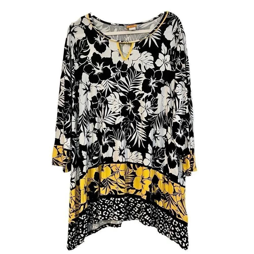 Ruby Rd. Black White Floral Keyhole Blouse 1X